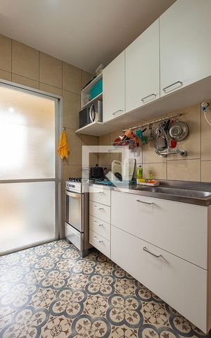 Apartamento à venda com 68m², 2 quartos e 1 vaga Apartamento à venda com 68m², 2 quartos e 1 vagaBanheiro