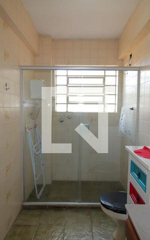 Apartamento para alugar com 130m², 3 quartos e sem vagaBanheiro