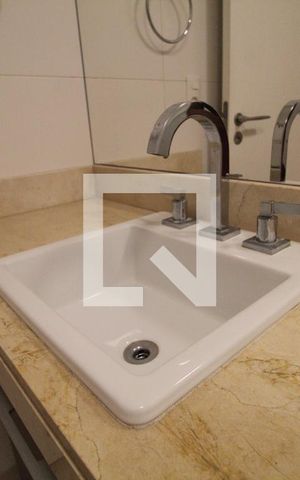 Apartamento para alugar com 134m², 3 quartos e 2 vagas Apartamento para alugar com 134m², 3 quartos e 2 vagasBanheiro da Suíte