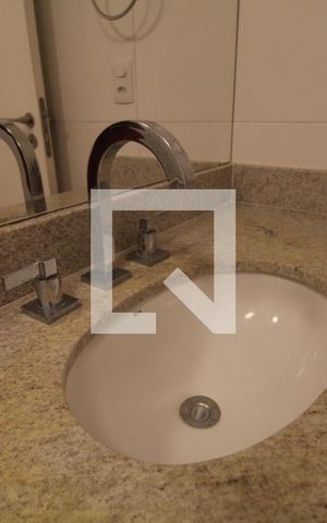 Apartamento para alugar com 134m², 3 quartos e 2 vagas Apartamento para alugar com 134m², 3 quartos e 2 vagasBanheiro Social
