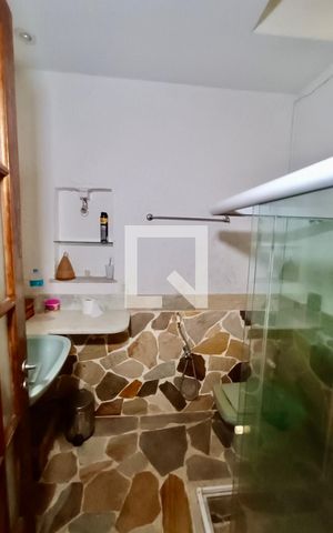 Casa à venda com 600m², 2 quartos e 2 vagas Casa à venda com 600m², 2 quartos e 2 vagasBanheiro social 1