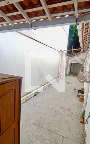 Casa à venda com 600m², 2 quartos e 2 vagas Casa à venda com 600m², 2 quartos e 2 vagasVaranda externa