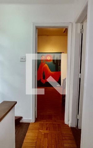 Casa à venda com 600m², 2 quartos e 2 vagas Casa à venda com 600m², 2 quartos e 2 vagasCorredor