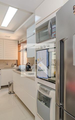 Apartamento à venda com 110m², 3 quartos e 2 vagasCozinha e Área de Serviço