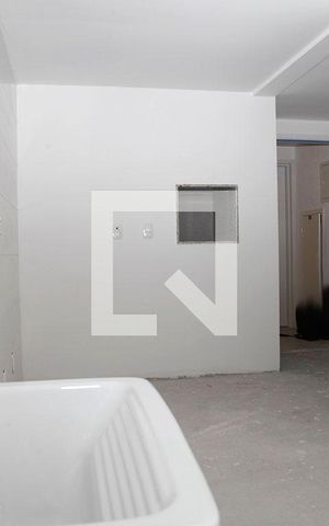 Apartamento à venda com 83m², 2 quartos e 1 vagaCozinha + Área de Serviço