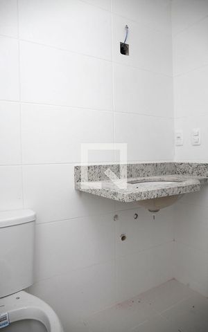 Apartamento à venda com 83m², 2 quartos e 1 vagaBanheiro Quarto 2 Suíte