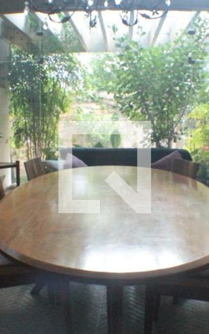 Casa à venda com 560m², 6 quartos e 8 vagasSala de Jantar