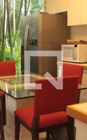 Casa à venda com 560m², 6 quartos e 8 vagasCopa