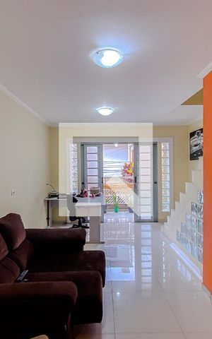 Casa à venda com 176m², 3 quartos e 2 vagasSala