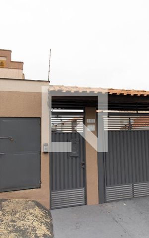 Casa de condomínio à venda com 70m², 2 quartos e 1 vaga Casa de condomínio à venda com 70m², 2 quartos e 1 vagaFachada