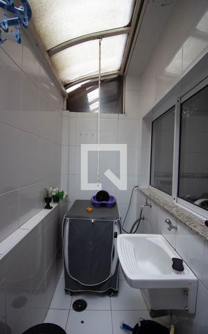 Casa de condomínio à venda com 70m², 2 quartos e 1 vaga Casa de condomínio à venda com 70m², 2 quartos e 1 vagaÁrea de Serviço