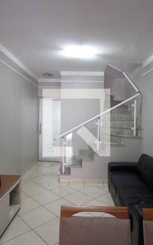 Casa de condomínio à venda com 70m², 2 quartos e 1 vaga Casa de condomínio à venda com 70m², 2 quartos e 1 vagaSala