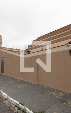Casa de condomínio à venda com 70m², 2 quartos e 1 vaga Casa de condomínio à venda com 70m², 2 quartos e 1 vagaFachada