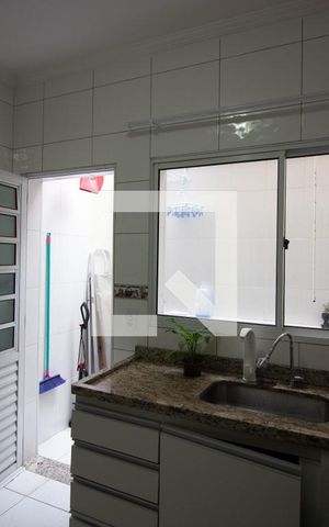 Casa de condomínio à venda com 70m², 2 quartos e 1 vaga Casa de condomínio à venda com 70m², 2 quartos e 1 vagaCozinha