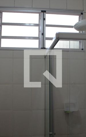 Casa à venda com 250m², 2 quartos e 2 vagasBanheiro da Suíte