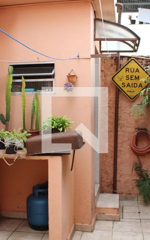 Casa à venda com 250m², 2 quartos e 2 vagasQuintal