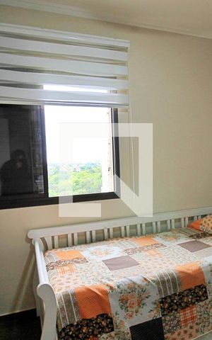 Apartamento à venda com 152m², 4 quartos e 4 vagas Apartamento à venda com 152m², 4 quartos e 4 vagasQuarto 3