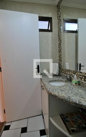 Apartamento à venda com 152m², 4 quartos e 4 vagas Apartamento à venda com 152m², 4 quartos e 4 vagasLavabo