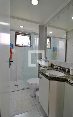 Apartamento à venda com 152m², 4 quartos e 4 vagas Apartamento à venda com 152m², 4 quartos e 4 vagasBanheiro