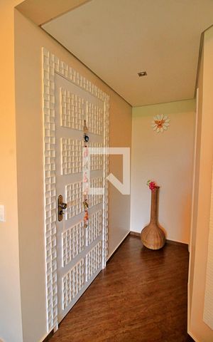 Apartamento à venda com 152m², 4 quartos e 4 vagas Apartamento à venda com 152m², 4 quartos e 4 vagasSala