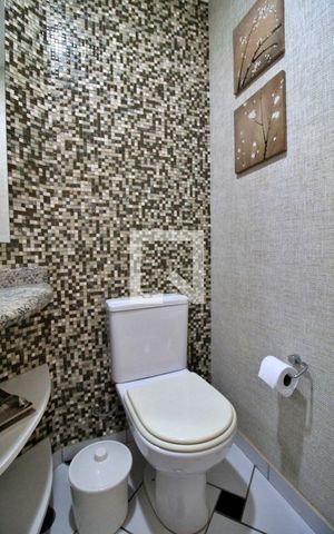 Apartamento à venda com 152m², 4 quartos e 4 vagas Apartamento à venda com 152m², 4 quartos e 4 vagasLavabo