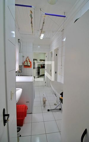 Apartamento à venda com 152m², 4 quartos e 4 vagas Apartamento à venda com 152m², 4 quartos e 4 vagasÁrea de Serviço