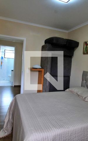 Apartamento à venda com 152m², 4 quartos e 4 vagas Apartamento à venda com 152m², 4 quartos e 4 vagasQuarto 1