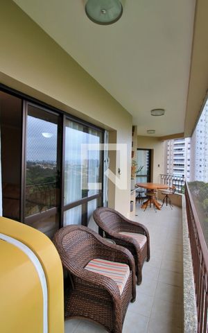 Apartamento à venda com 152m², 4 quartos e 4 vagas Apartamento à venda com 152m², 4 quartos e 4 vagasVaranda da Sala
