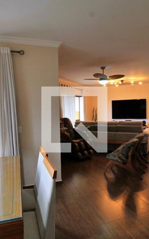 Apartamento à venda com 152m², 4 quartos e 4 vagas Apartamento à venda com 152m², 4 quartos e 4 vagasSala