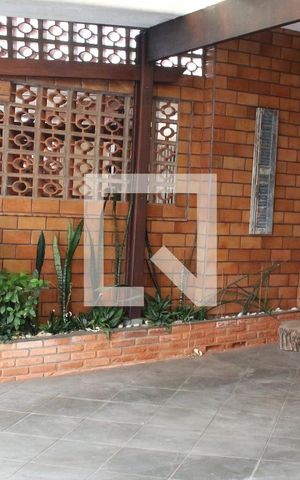 Casa à venda com 180m², 4 quartos e 3 vagasGaragem