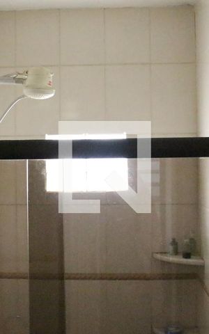 Casa à venda com 180m², 4 quartos e 3 vagasEdicula - Banheiro