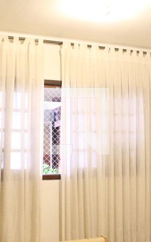 Casa à venda com 180m², 4 quartos e 3 vagasSala