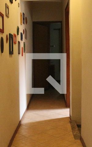 Casa à venda com 180m², 4 quartos e 3 vagasCorredor dos Quartos