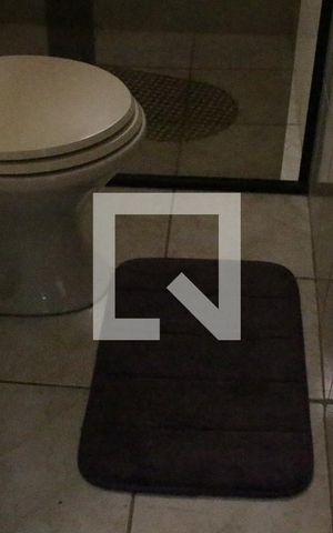 Casa à venda com 180m², 4 quartos e 3 vagasEdicula - Banheiro