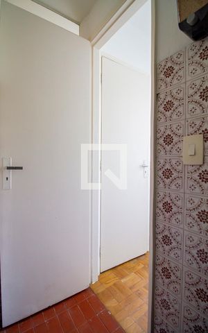 Apartamento para alugar com 85m², 3 quartos e 2 vagasBanheiro de Serviço