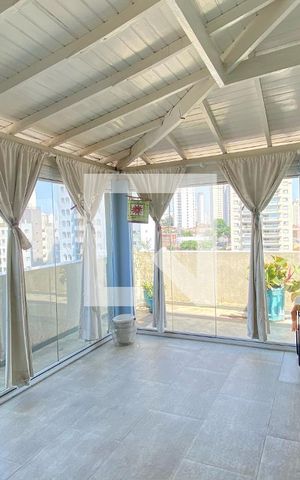 Apartamento à venda com 210m², 3 quartos e 1 vagaSuíte 