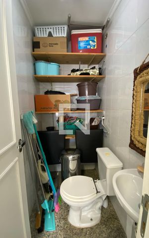 Apartamento à venda com 196m², 3 quartos e 3 vagasBanheiro - Área de Serviço
