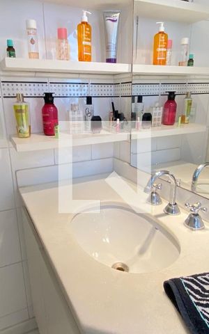 Apartamento à venda com 196m², 3 quartos e 3 vagasBanheiro Suíte 1