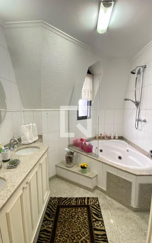 Apartamento à venda com 196m², 3 quartos e 3 vagasBanheiro Suíte 3