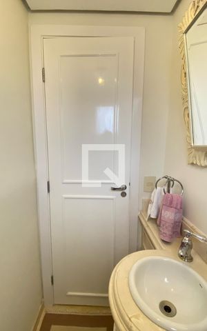 Apartamento à venda com 196m², 3 quartos e 3 vagasLavabo 