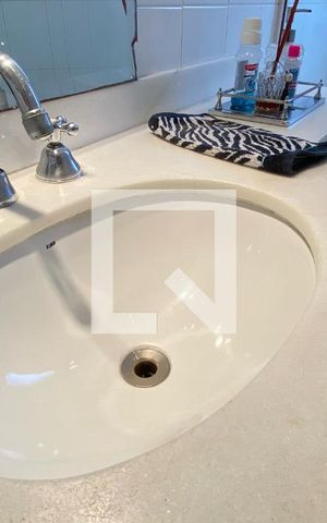 Apartamento à venda com 196m², 3 quartos e 3 vagasBanheiro Suíte 1