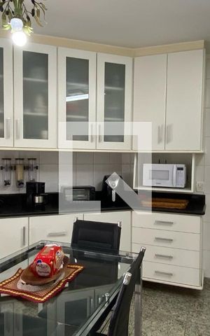 Apartamento à venda com 196m², 3 quartos e 3 vagasCozinha