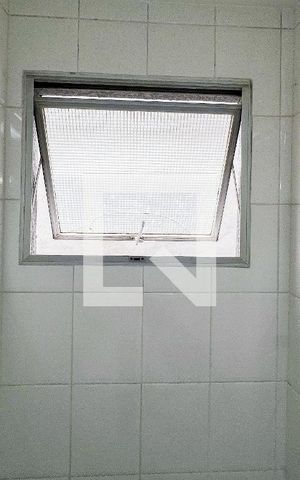 Apartamento para alugar com 45m², 1 quarto e sem vaga Apartamento para alugar com 45m², 1 quarto e sem vagaBanheiro