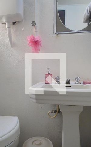 Apartamento à venda com 190m², 4 quartos e sem vagaBanheiro 1