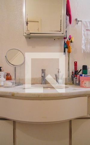 Apartamento à venda com 190m², 4 quartos e sem vagaBanheiro 2