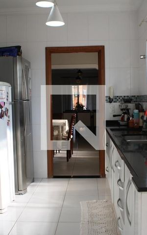 Casa à venda com 337m², 3 quartos e 5 vagasCozinha