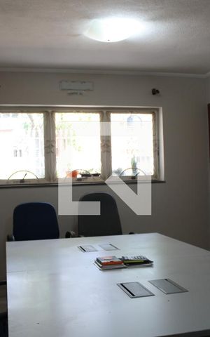 Casa à venda com 337m², 3 quartos e 5 vagasEscritório