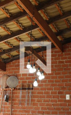 Casa à venda com 337m², 3 quartos e 5 vagasÁrea gourmet e quintal