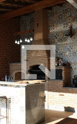 Casa à venda com 337m², 3 quartos e 5 vagasÁrea gourmet e quintal