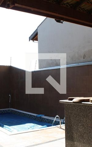Casa à venda com 337m², 3 quartos e 5 vagasÁrea gourmet e quintal